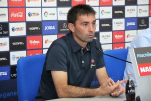 El entrenador del Leganés, en la rueda de prensa previa al partido del FC Barcelona.